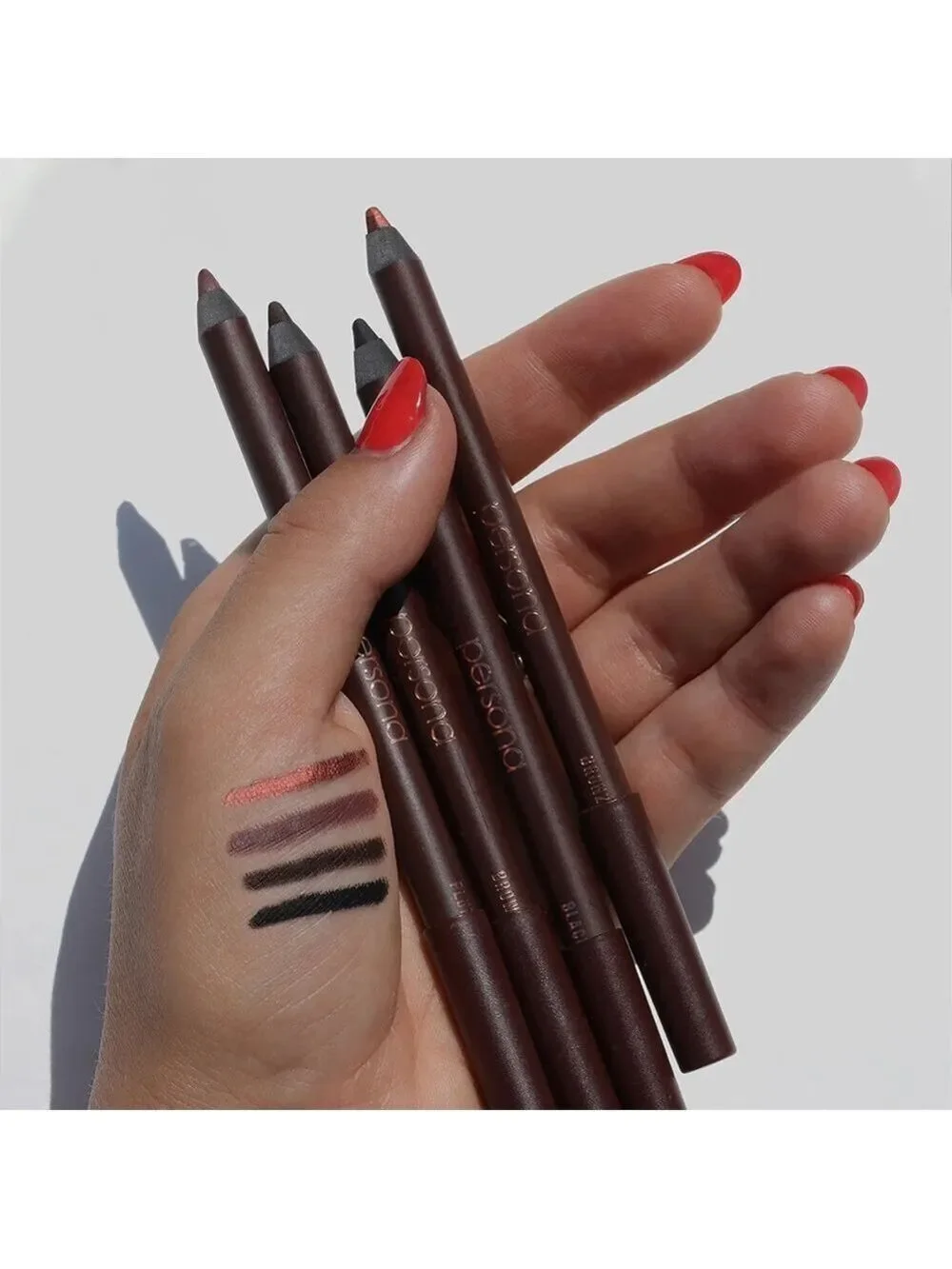 Persona 24 Hour Waterproof Eyeliner in Black
